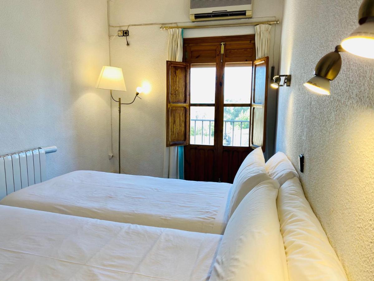 El Meson De Despenaperros Hotel Santa Elena Bagian luar foto
